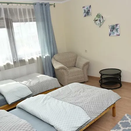 Apartament Bardzo Popularny Boleslawiec  Exterior photo